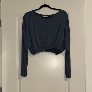 Women's Gray Long Sleeve Top